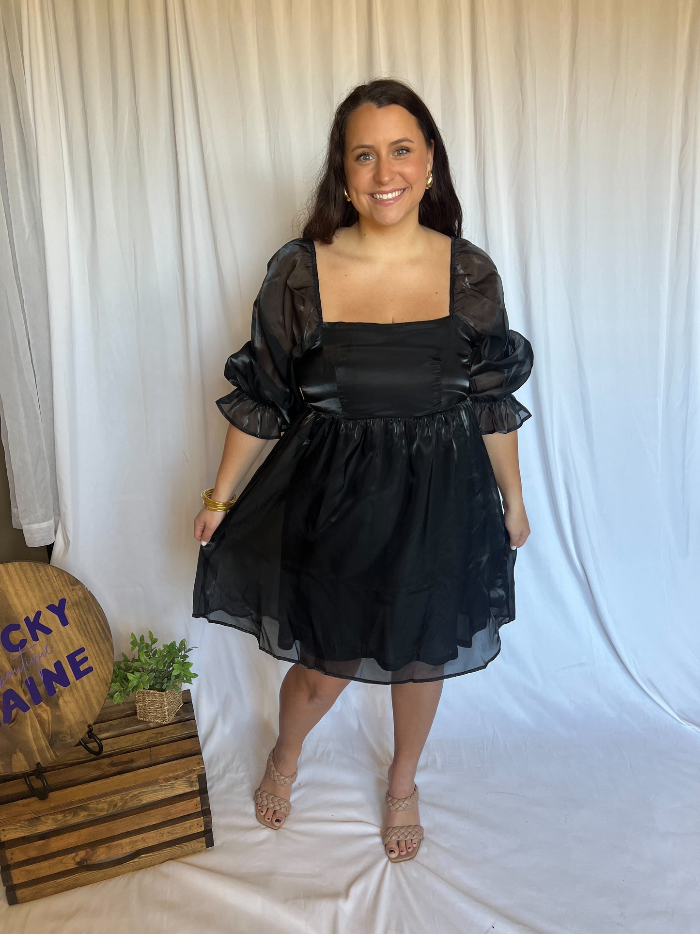 Chic & Classy Black Dress